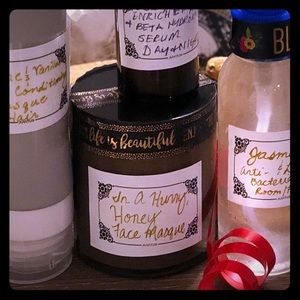 In A Hurry Honey Face Masque